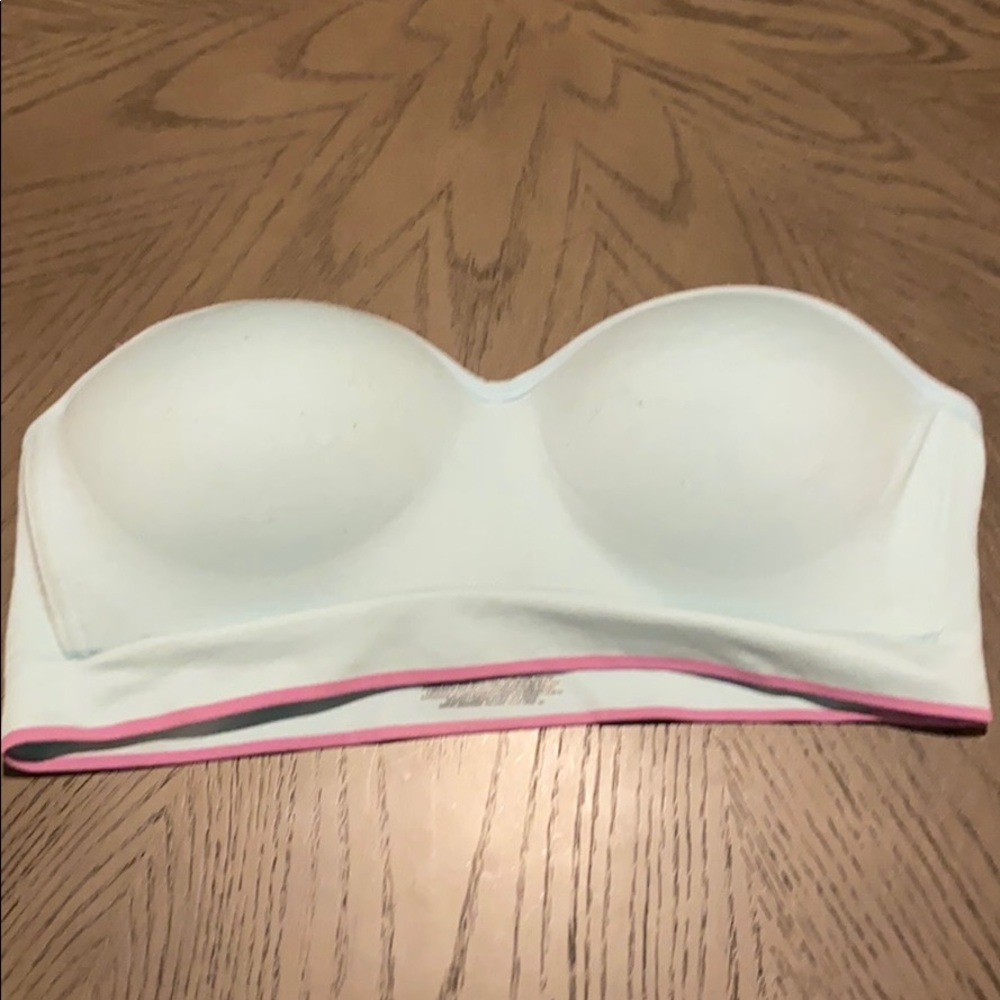 Bandeau strapless bra - no straps included